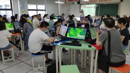 赋能数字教育新未来 “中小学数字教材实践研究”项目教师培训全面启动