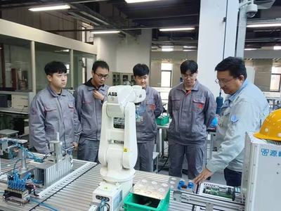 能工巧匠是这样练成的 教育项目研发的内在逻辑与实践路径